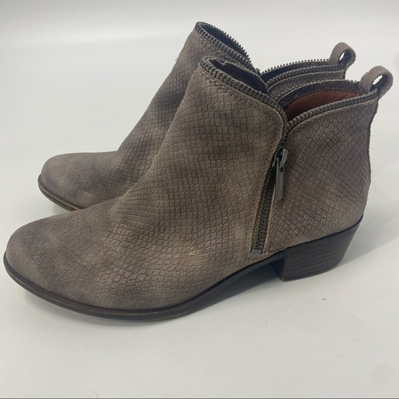 Lucky Brand Bartalino textured suede bootie 7.5 - Picture 4 of 10
